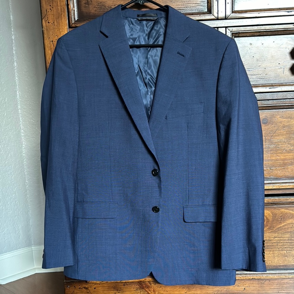 Classic Navy Blue Sport Coat with Notched Lapels